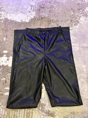 PrettyLittleThing Black Faux Leather Leathee